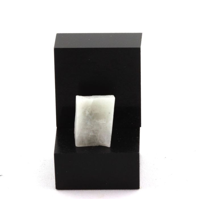 Pierres et Minéraux. Pierre de Lune. 6.99 ct. Meetiyagoda, Sri Lanka.