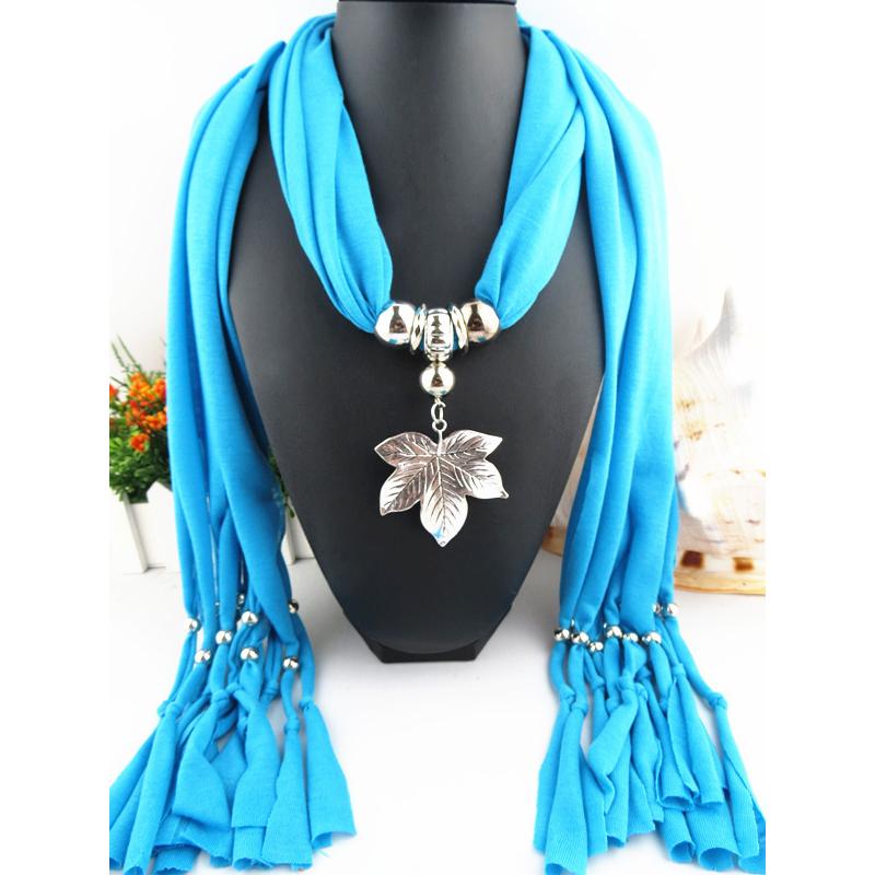 Элегантный полиэстеровый шарф-снуд с подвеской в виде листа и кисточками – Женский модный однотонный шейный платок