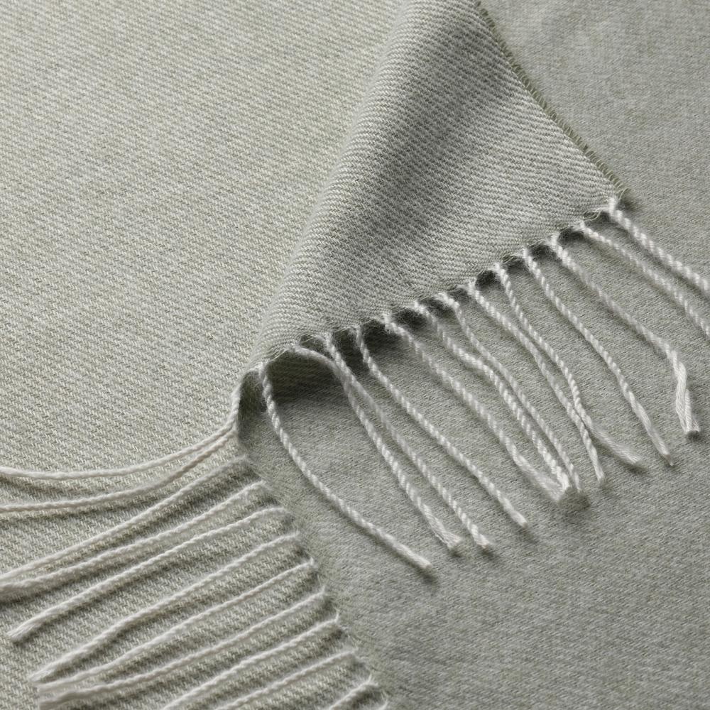 IKEA ХОЛЬВИ Плед светло-серый зеленый 120х160 см