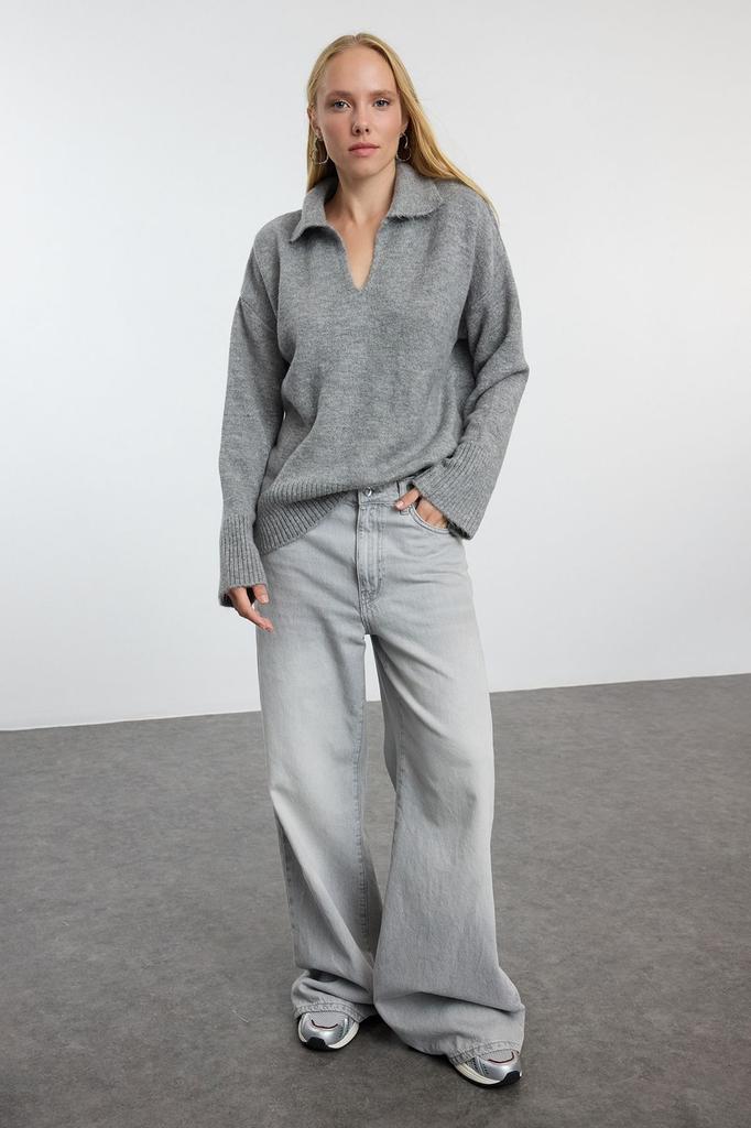 Women's Fashionable Stylish Sweater Pink Woolen Wide Fit Polo Neck Basic Knitwear Sweater