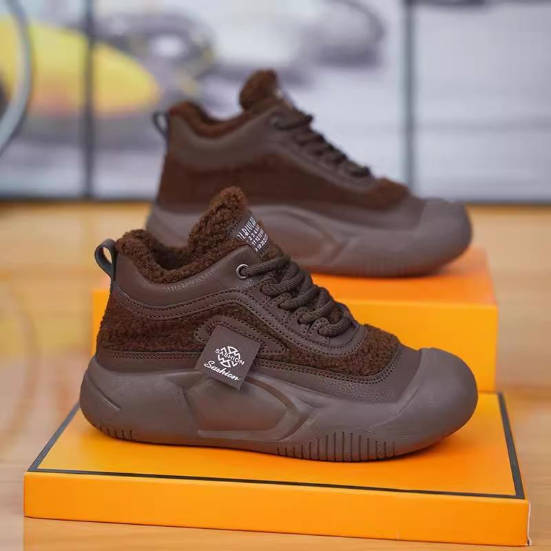 Factory Direct Sales 2025 Winter Velvet Little White Shoes New Korean Version of Female Students Height-increasing Sports Board Shoes Trendy Casual