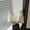 Large Capacity Portable Underarm Bucket Bag Women's 2025 New Versatile Simple Shoulder Messenger Bag Pleated Tote Bag