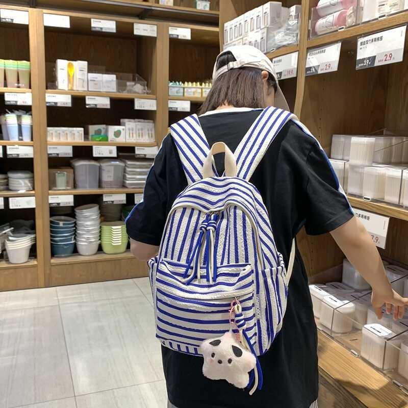 Stylish Lightweight Waterproof Backpack Large Capacity For Travel And School