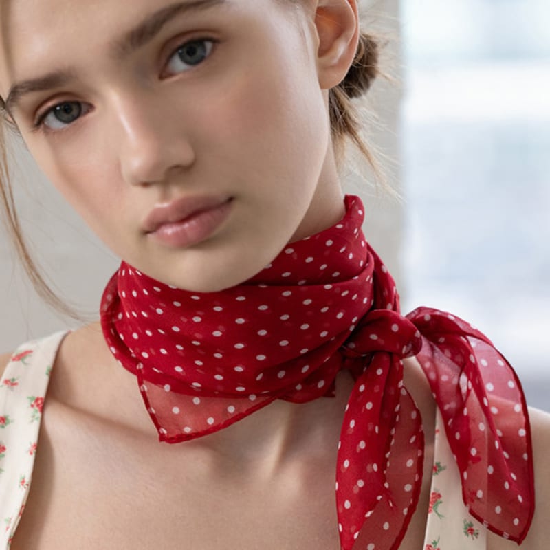 Tatiana Квадратный шелковый платок Mimi Dot SF2908 3 цвета