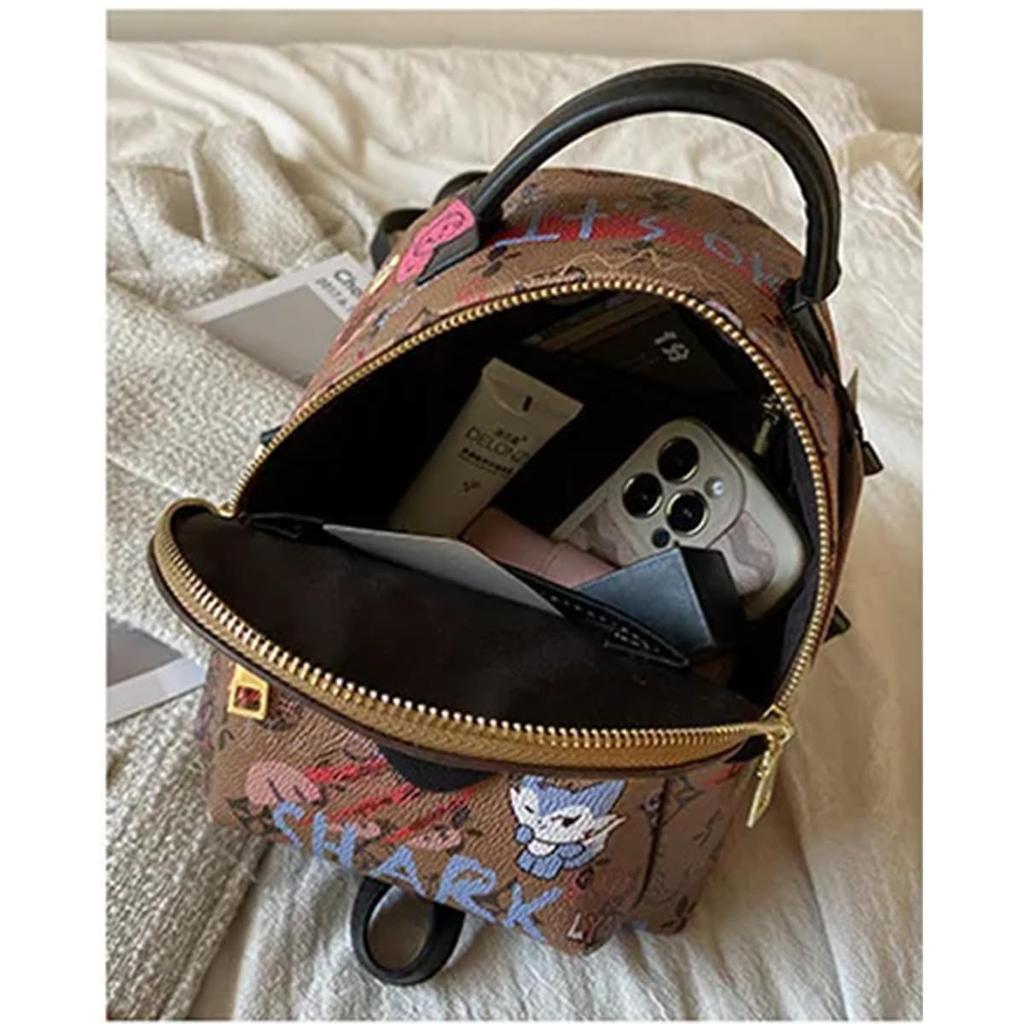 Bear Commuting to Bear Handbag [DIVA Rose] Women's Backpack, Small, Cute, Rucksack, Backpack, School, Independent, Light, (Beige) [Product]