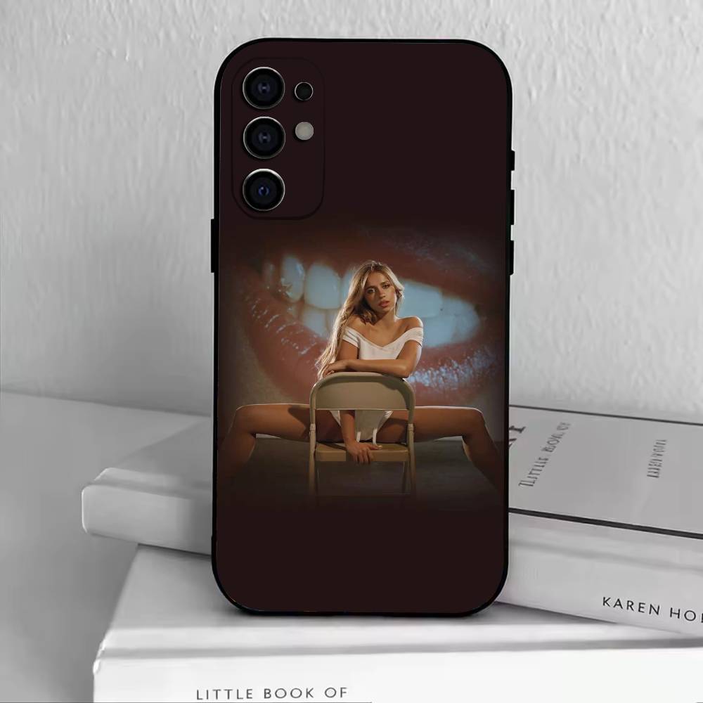 Singer-Z Tate McRae Phone Case For Samsung S25,S24,S21,S22,S23,S30,Ultra,S20,Plus,Fe,Lite,Note,10,Black Cover
