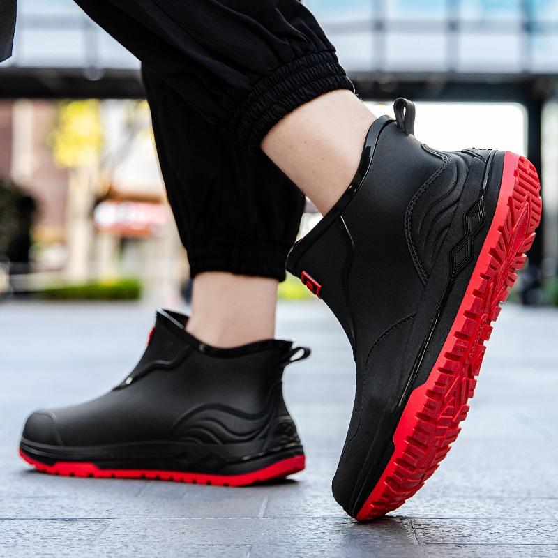 Urban Chelsea black and red short rain boots men's rain shoes rider rubber shoes express commuter shoes fishing shoes non-slip water shoes