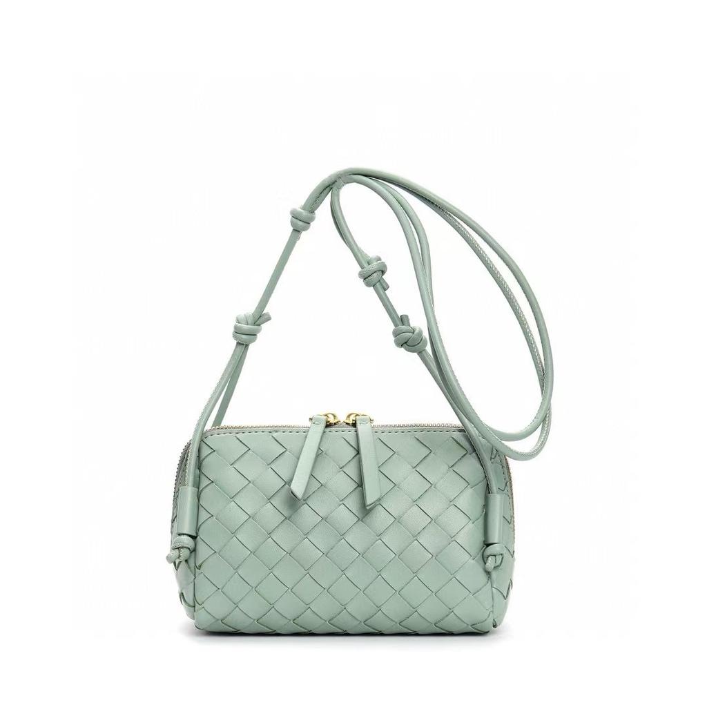 Популярная плетеная квадратная сумка 2025 лето новая сумка через плечо из телячьей кожи французская мини-сумка