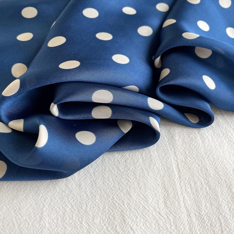 Fashion Women Single Scarves Sunshade Beach Shawl Scarves Neck Scarves Wrap Headkerchief 70x70cm Square Simulated Silk Scarf