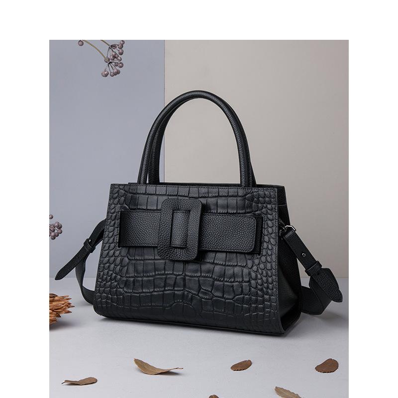 New Women's Bag Shoulder Bag Women's Commuter