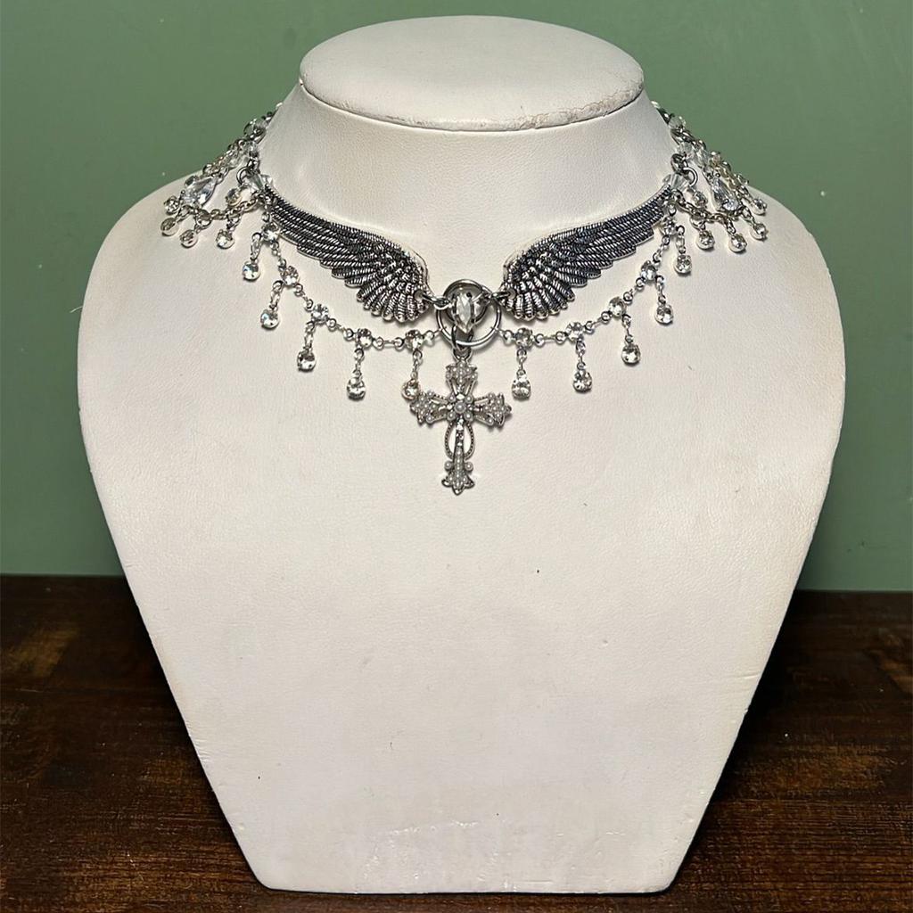 Gothic Style Cross Necklace, Retro Dark Punk Style Ladies Necklace, for Halloween Easter Birthday Gift