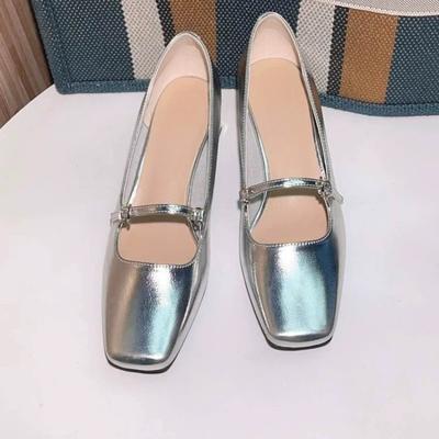 Мода 2025 Новые Весенние Осенние Балетки Женская Обувь Модные Мелкие Туфли с Пряжкой Женские Удобные Балетки с Квадратным Носком