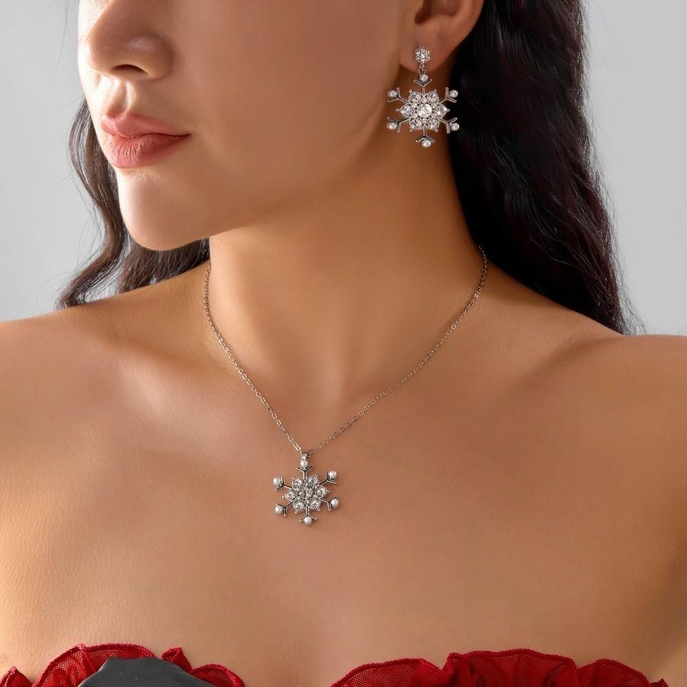 Zinc Zinc Zinc Alloy Christmas Jewelry Set Rhinestone Snowflake Necklace Xmas Dangle Earrings Party