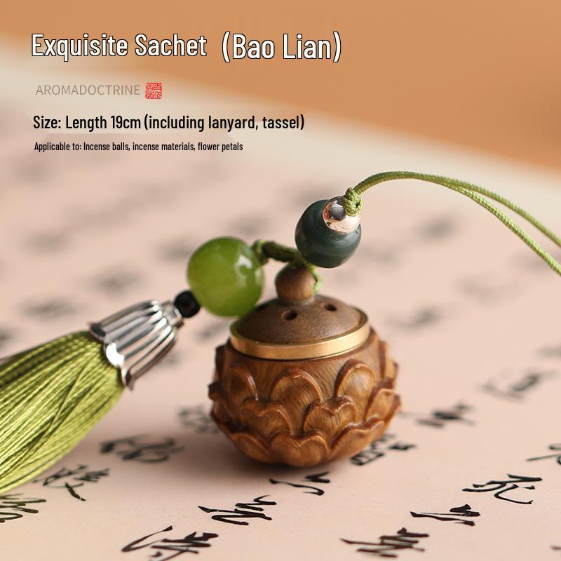 Green Sandalwood Retro Hollow Sachet Bracelet Ornament