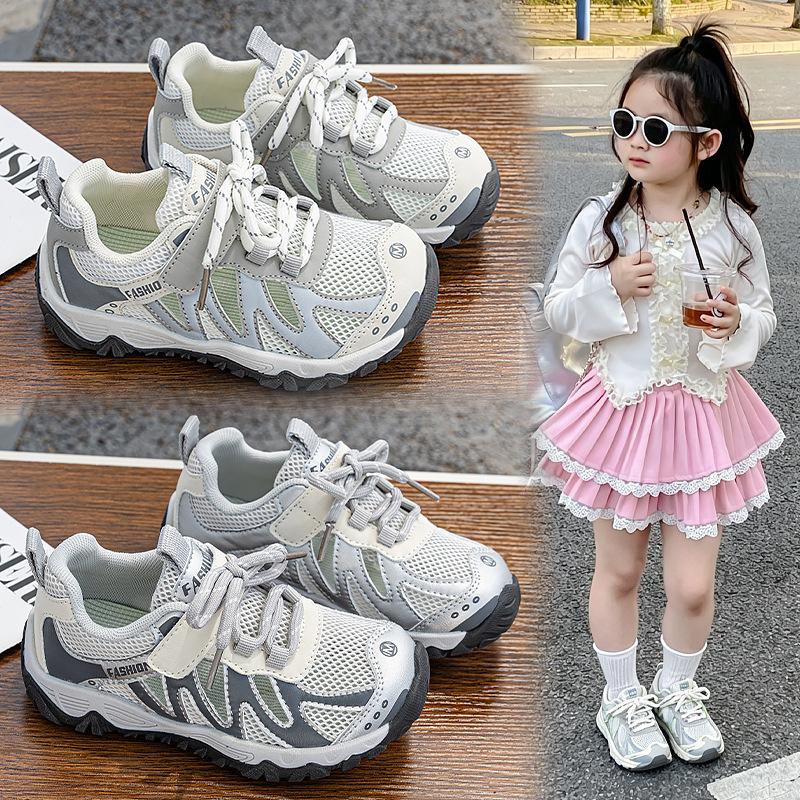 Single net hollow children's sports shoes summer new boys and girls casual dad shoes soft sole non-slip middle and older children