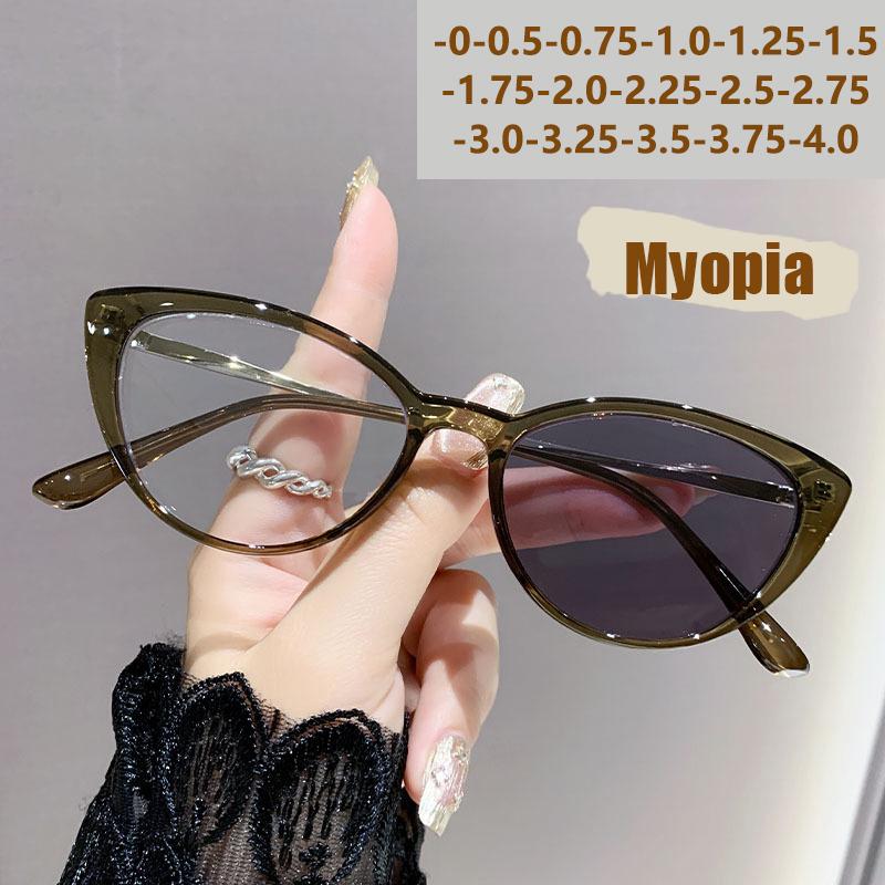Light-sensitive Color-changing Cat Eye Style Retro Trendy Non-face Slimming Flat Light Glasses High-end Myopia Glasses 6105