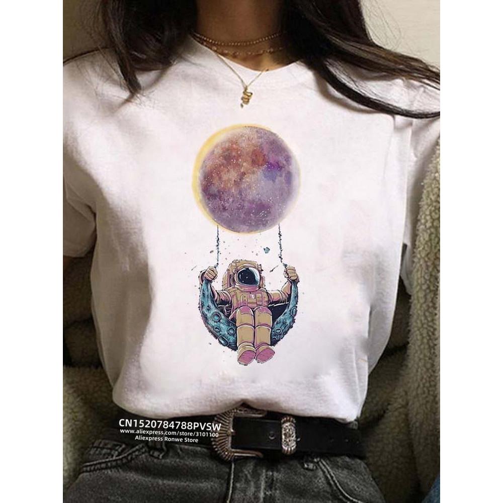 Women Moon Harajuku Funny 90s Girl T Shirt Cartoon Graphic Printed Black Ladies T-shirt Casual Woman Shirt Kawaii Tee Shirt