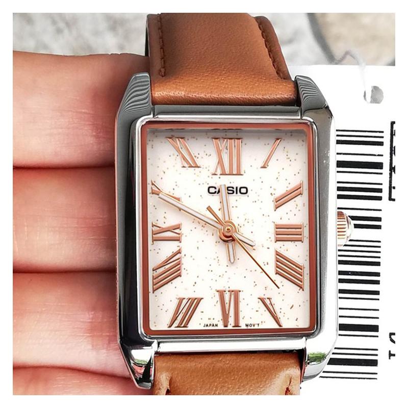 Casio Хронограф серии STANDARD, индикация даты, водозащита, кварцевый механизм, кожаный ремешок, японские и корейские часы, мужские часы, MTP-TW101L-7AVDF