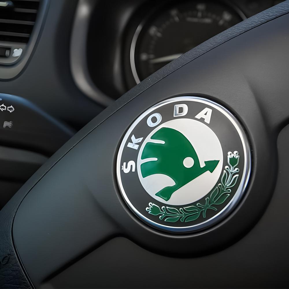 3D Алюминиевая Наклейка-Накладка на Руль Автомобиля 43ММ 44ММ для Skoda Rapid Fabia Octavia Yeti Superb Scala Kodiaq Karop Kamiq