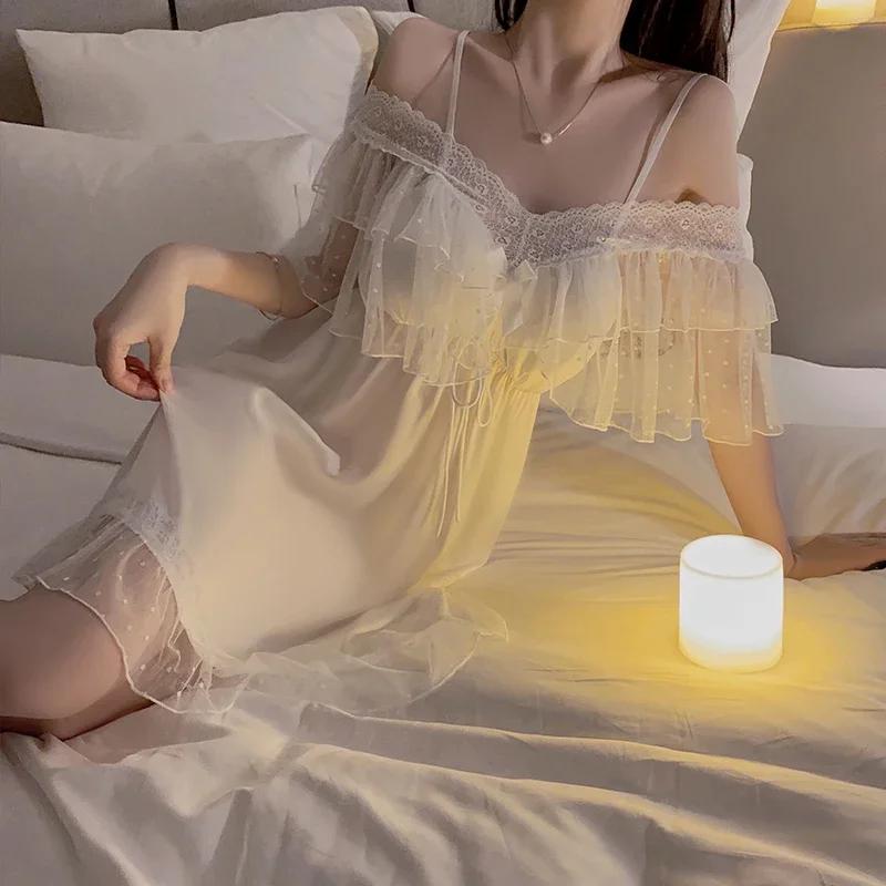 Women's Sweet Pajamas with Bra Thickened Lace Hem Fitted Silk Suspender Nightgown Women's Pajamas