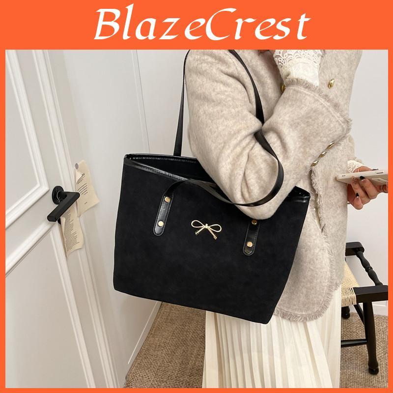 Womens Casual Shoulder Bag With Special Material And Inner Phone Pocket For Commuting