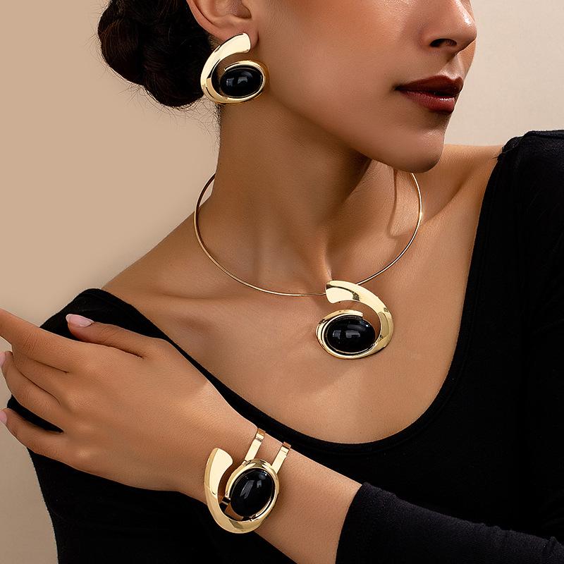 Личность Преувеличенный Тренд Неправильная Буква E Сплав Серьги Ожерелье Браслет Пусеты Набор