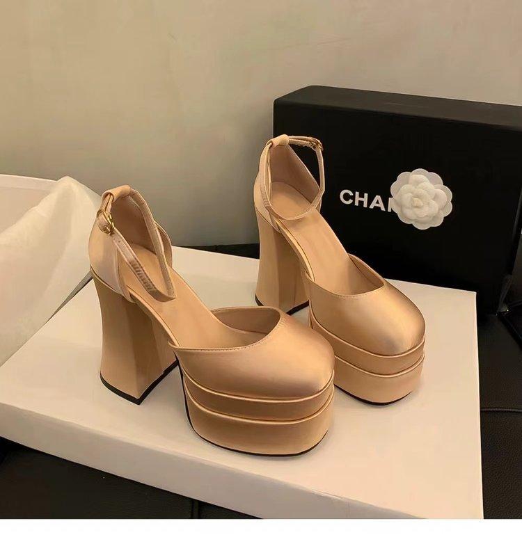 Внешняя торговля новые 42 большого размера туфли на высоком каблуке с квадратным носком сандалии фея ветер ненависть небесно высокие водная платформа подиум высокие каблуки одна пряжка прилив