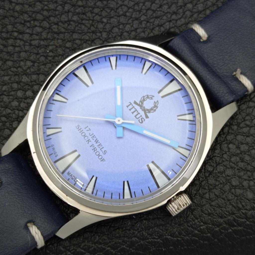 ВИНТАЖНЫЕ ЧАСЫ TITUS SWISS С РУЧНЫМ ЗАВОДОМ, МУЖСКИЕ, С ОТРЕСТАВРИРОВАННЫМ НЕБЕСНО-ГОЛУБЫМ ЦИФЕРБЛАТОМ a500048-2 R151a-a500048