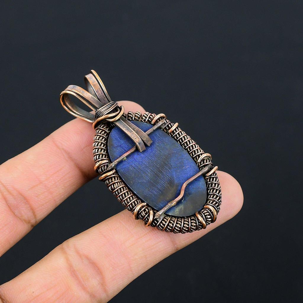 Великолепный лазурит, драгоценный камень, чистая медная проволока, обернутая ювелирным кулоном ручной работы