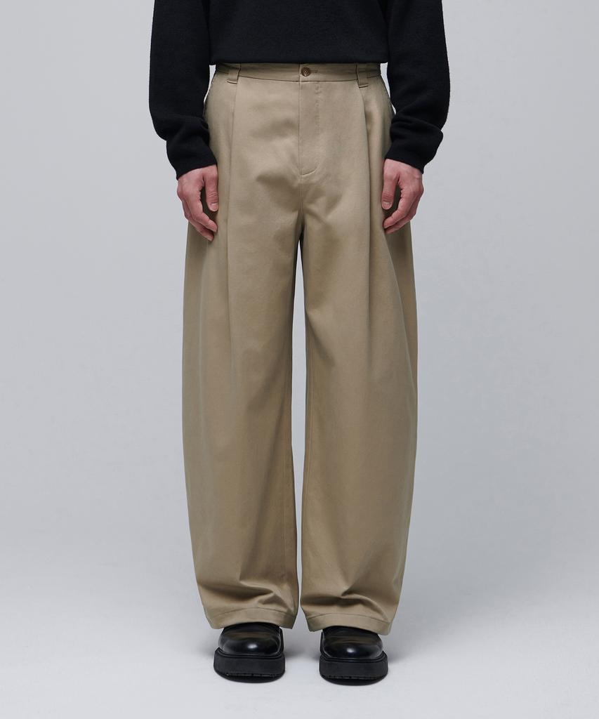 MUSINSA STANDARD Curved Wide Chino Pants [Beige]