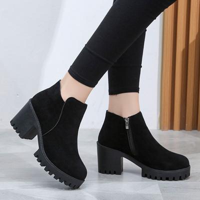 Трендовые женские ботильоны 2024 Осень и Зима Новые Британский стиль Круглый носок Боковая молния Толстая подошва Темпераментная женская обувь