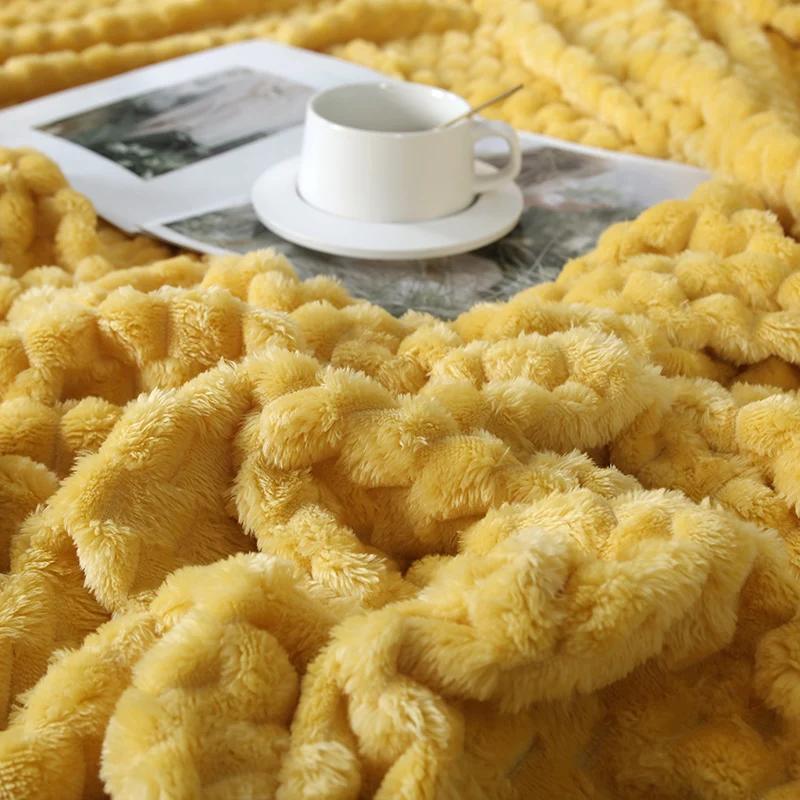 2024 Золотая Черепаха Бархатное одеяло с ананасовой сеткой по краю Многофункциональное однотонное бархатное одеяло Falei Теплое постельное белье