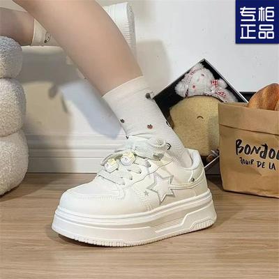 2025 новые универсальные популярные маленькие белые туфли весенне-осенняя обувь женская юбка звезды легкие и удобные студенческие туфли