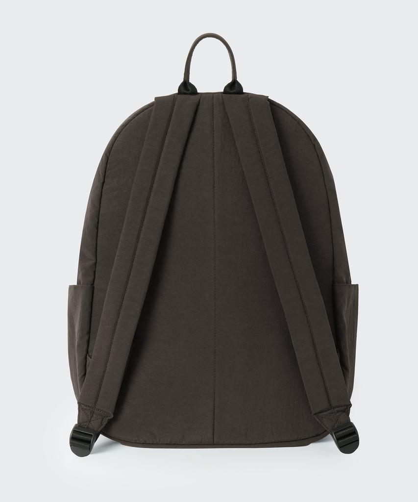 Musinsa Standard Crinkle Round Pocket Backpack [Dark Brown]