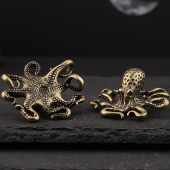 Латунная фигурка осьминога Металлическая резьба Статуэтка осьминога Скульптура морского животного Украшение Фэн-шуй Украшение для дома офиса рабочего стола