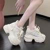 Модная женская спортивная обувь, увеличивающая рост на 9 см, сетчатый верх, толстая подошва, кроссовки для папы, весна-лето, новый стиль, подходит для маленьких размеров