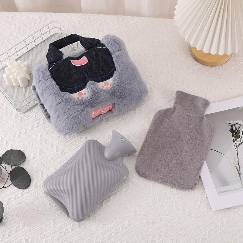 Water-Filled Hot Water Bottle, Toy Cloth Cover with Insertable Hand Pockets, Portable Water-Filling Set of Three Large-Sized Hot Compresses for
