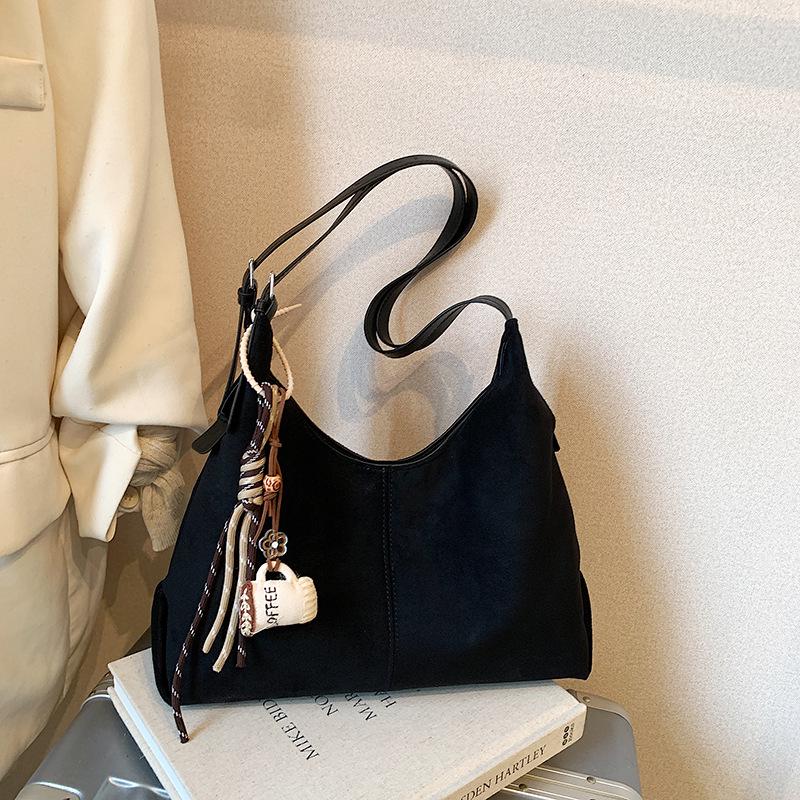 Стильная замшевая сумка-тоут на одно плечо в стиле ретро: Универсальная сумка-мессенджер большой вместимости