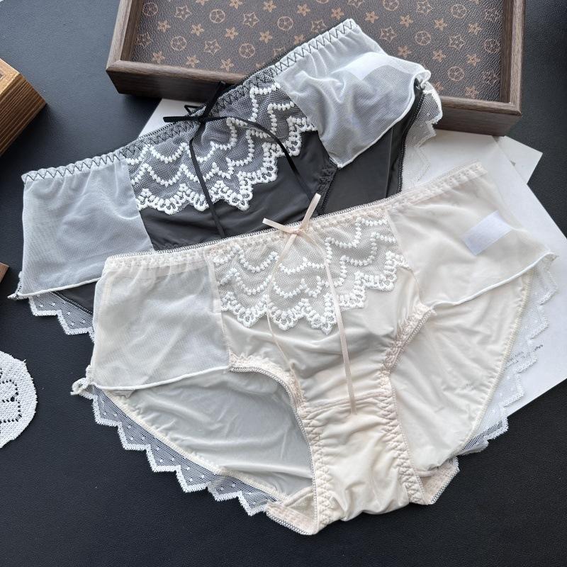 Женские удобные кружевные сексуальные трусики из ледяного шелка для весны и лета