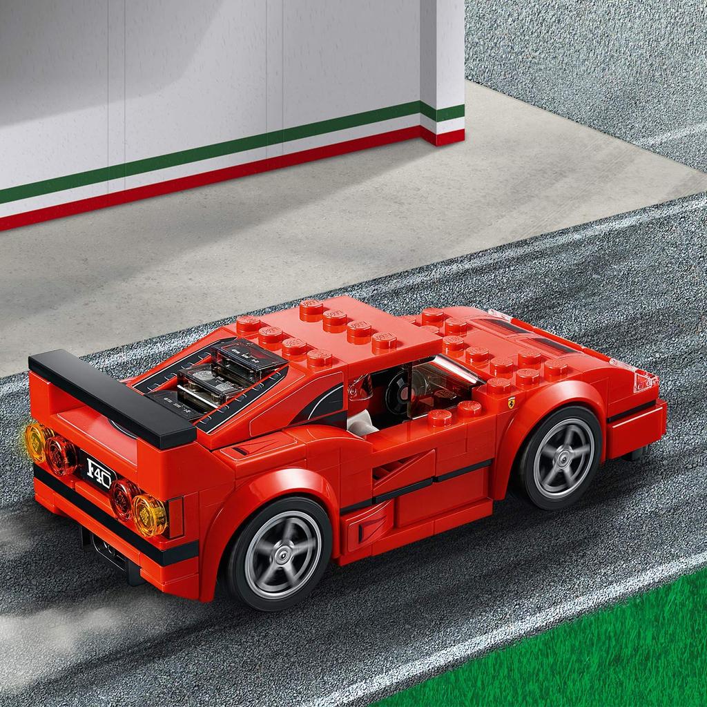 Конструктор LEGO Ferrari F40 Competizione 75890 — игрушечный автомобиль для мальчиков