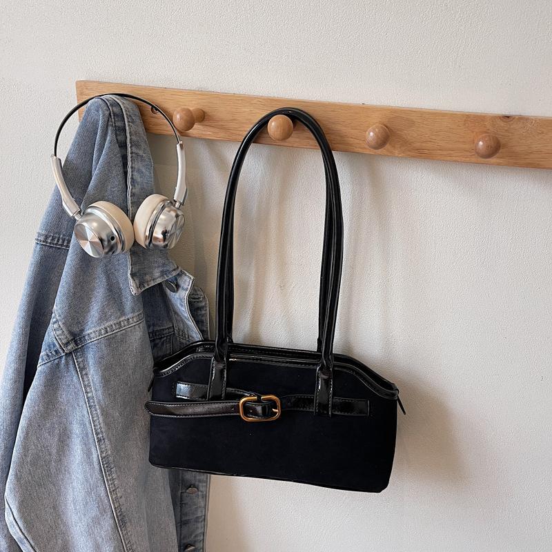 Популярная нишевая замшевая сумка осень-зима 2025 новая сумка-мессенджер для поездок на работу универсальная женская на плечо подмышку