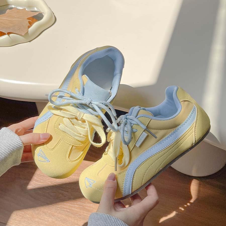 Red German Training Shoes Women's Summer New Breathable Flat Baseplate Shoes Retro Versatile Casual Sports