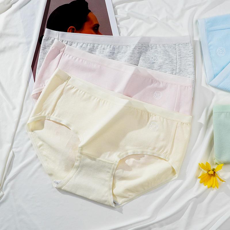 Solid Color Cotton Underwear Women's Underwear Slim Fitting Triangle Pants Simple and Breathable