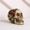 Череп человека с розой Маленький цветок розы Лоза Статуэтка скелета Коллекционная фигурка для готического домашнего настольного декора