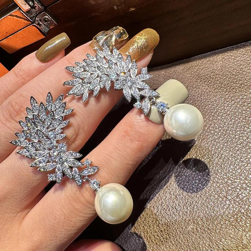 Серьги-подвески Huitan Modern Charms с имитацией жемчуга, роскошные сверкающие обручальные кольца, ювелирные изделия для женщин, модные изысканные аксессуары