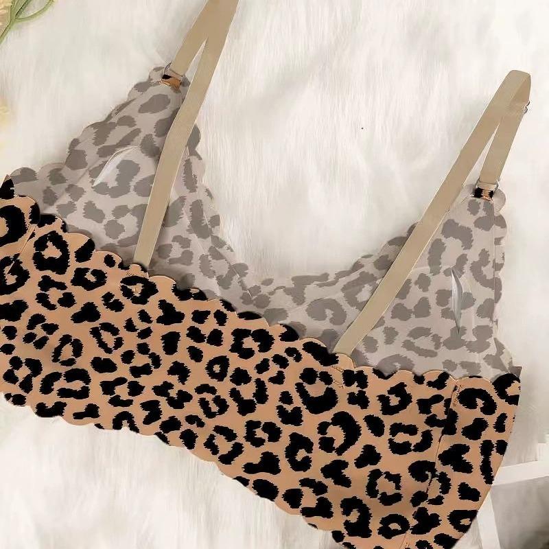 Traceless sexy leopard print suspender, beautiful back underwear, small breasts gathered, secondary breasts, no steel ring, comfortable bra cover
