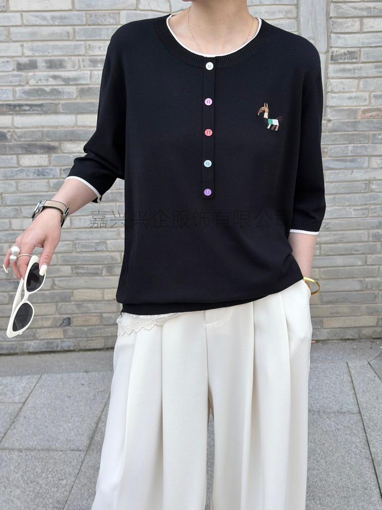 Sweater embroidered shoulder T-shirt women's mid-sleeved autumn new design sense niche loose mid-sleeved knitted top