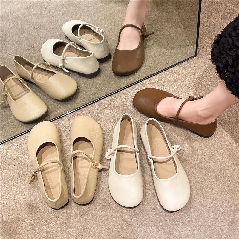 Нежные туфли Мэри Джейн женские 2025 новые весенние вечерние туфли на низком каблуке с круглым носком французские туфли с юбкой одинарные маленькие кожаные туфли