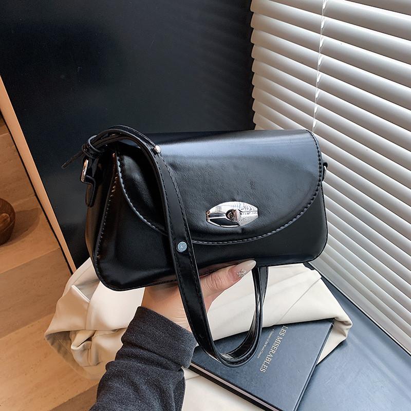 Ielgy Trendy All-Match Small Square Bag Fashion One-Shoulder Casual Messenger Bag