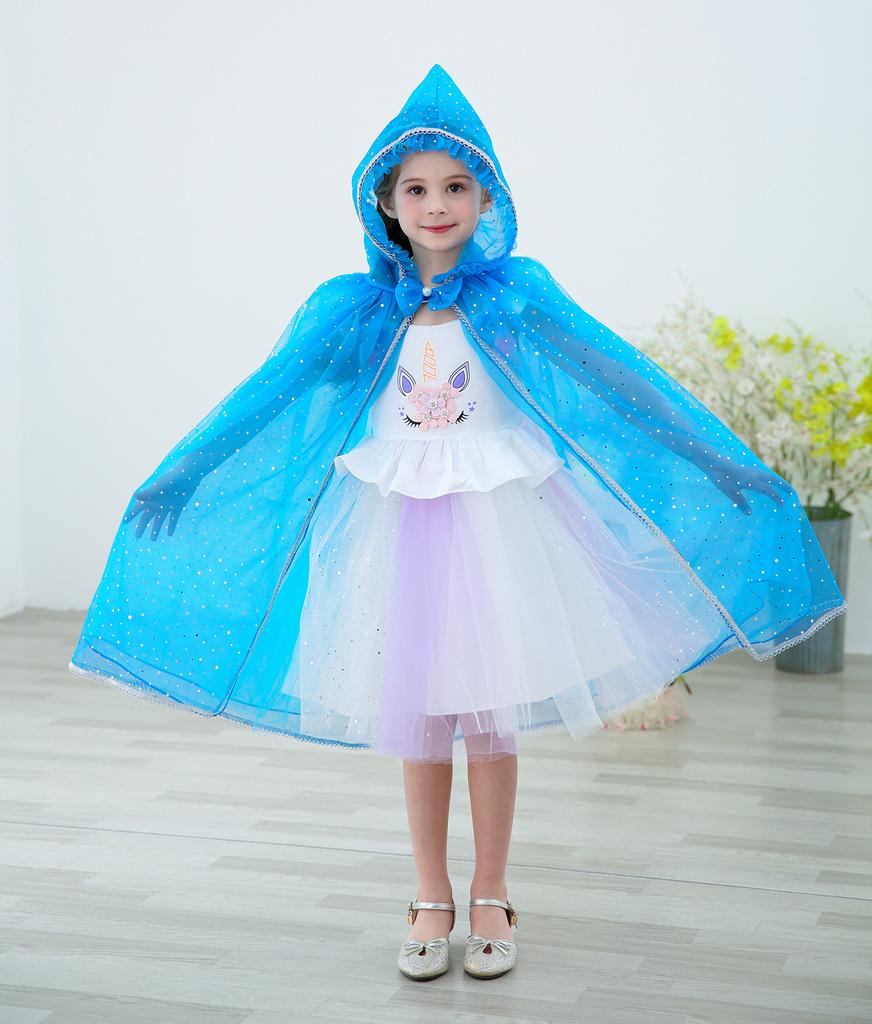 Halloween cape children's cape costume girls Frozen Princess Elsa wearing a witch cape